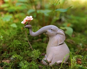Kayzyue 30 Pcs Miniature Elephant Figurines - Resin Elephant Statues For Fairy Gardens, Terrariums, Decor
