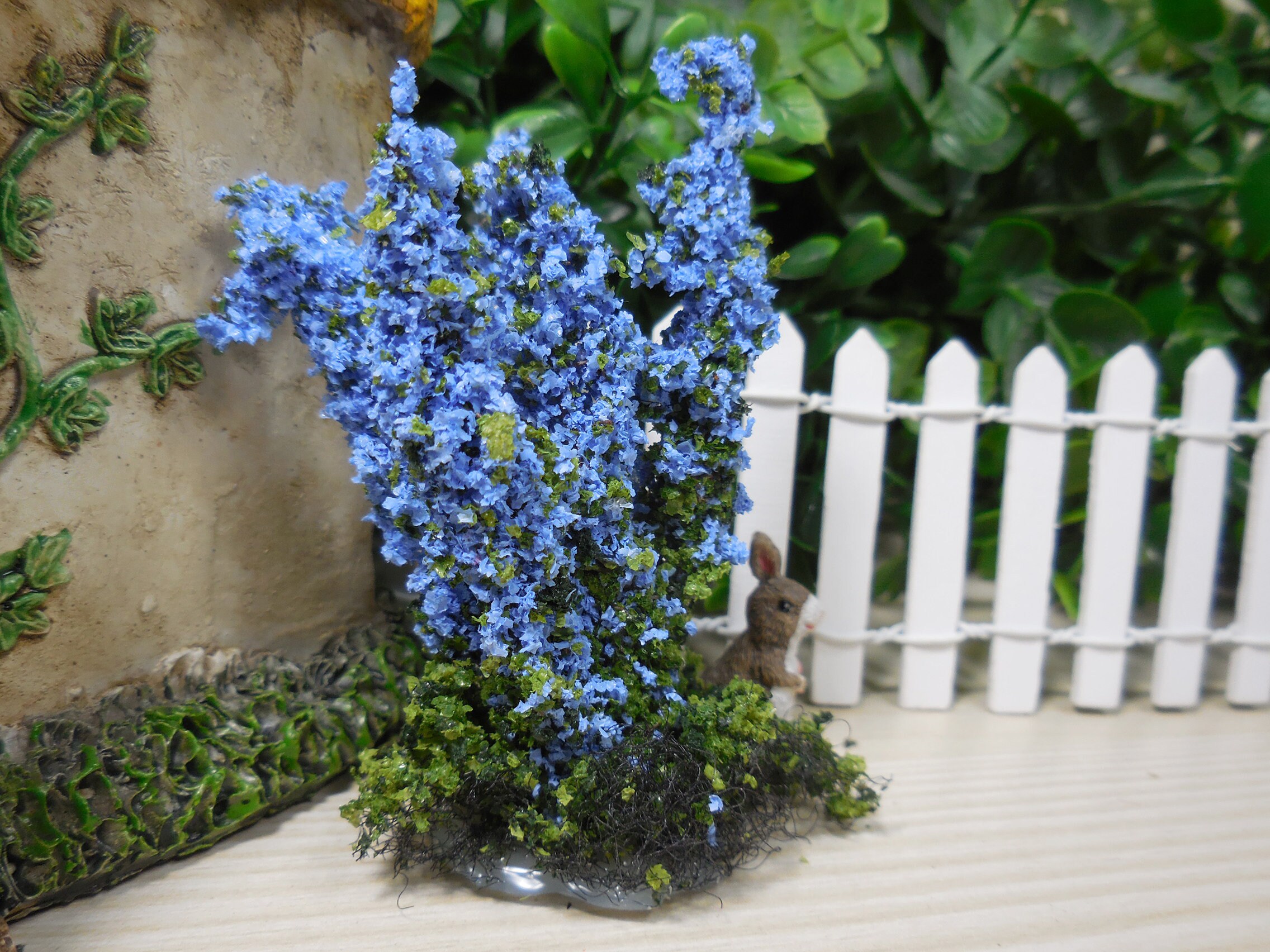 Dollhouse Miniature Outdoor Blue Larkspur Flower with Accents CALSP01 
