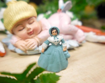 Miniature Georgian Dollhouse Doll, Assorted Colors ~ Christmas Fairy Garden, Terrarium & Dollhouse Toys Accessories ~ Holiday Diorama Crafts