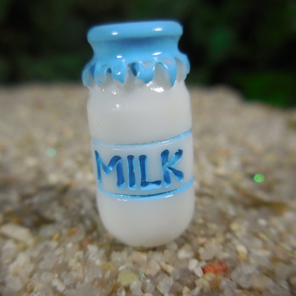 Fairy Garden White Milk Jug ~ Miniature Old Fashioned Milk Container for Farm Miniatures ~ Mini Food for Fairies ~ Fairy Garden Supply