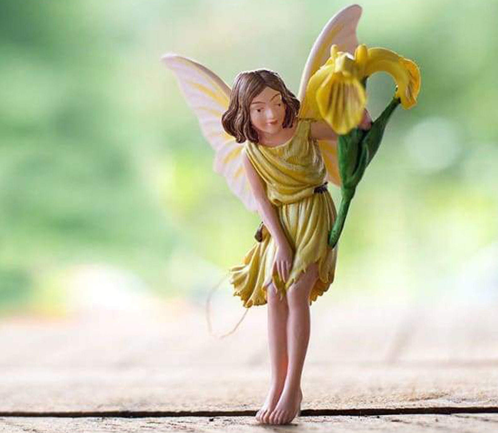 Iris Flower Dragon Figurine 12cm