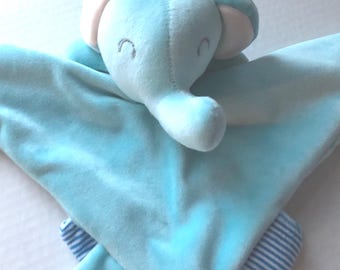 Juguete sensorial para bebé con forma de elefante personalizado y etiquetas arrugadas