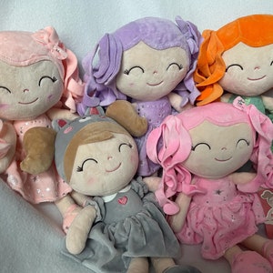 Lachende lappenpoppen/gepersonaliseerde pluche pop/krullend haar/vlechten/lappenpop/kleine meisjes eerste grote lappenpop/verjaardag/kerst/pasen/meisjescadeau