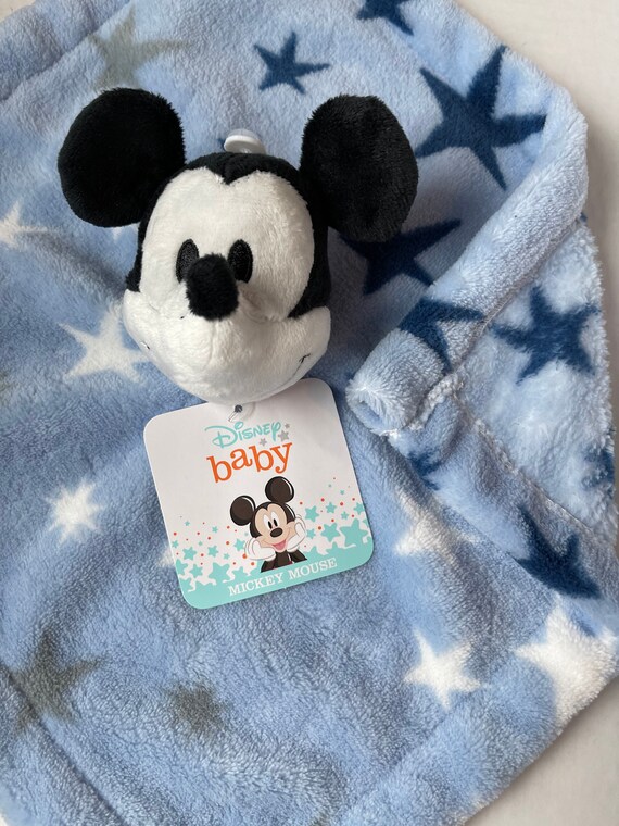 Mickey mouse 2024 snuggle blanket
