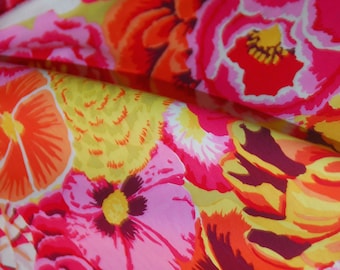 Kaffe Fassett Floral Fabric -Bekah - Phillip Jacobs for Rowan - CT 884424009661 100% Quality Cotton