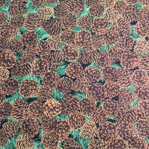 Timeless Treasures-Holiday Brown Pinecones- CM5161- CT120147- 100% Cotone di qualità tagliato a misura o Yardage