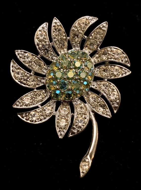 Vintage Sarah Coventry flower brooch / Sarah Coven