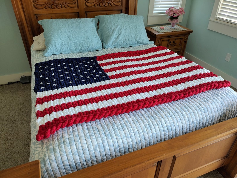 American Flag Knitting Pattern and Tutorial Instructions for Bulky Yarn