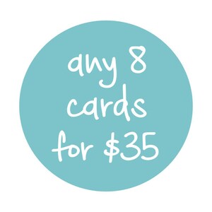 Puede incluir: Un c&iacute;rculo azul turquesa con texto blanco que dice "any 8 cards for $35".