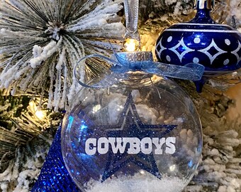 Featured image of post Dallas Cowboys Christmas Tree Topper / Boelter brands 8886017590 dallas cowboys ornament santa snow globe.