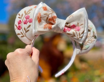 Cream Floral Princess Couture Mickey Ears, Neutral Minnie Ears, Flower and Garden Ears, Aesthetic Ears, Ivory Mickey Ears, Womens Ears