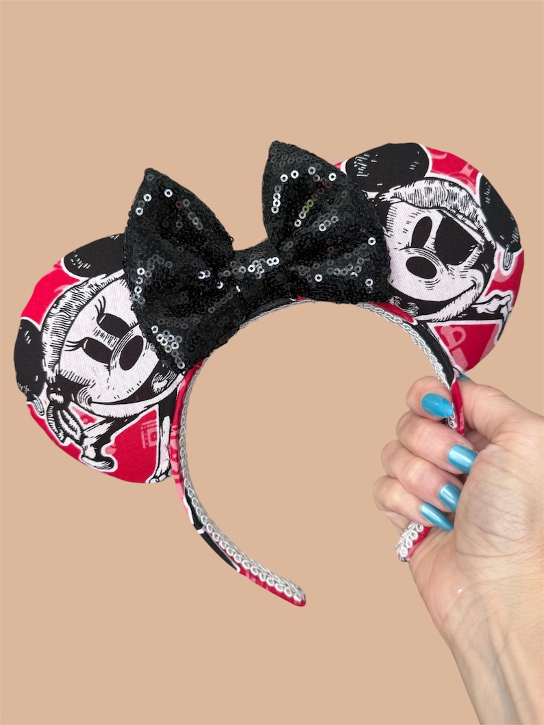 Commande personnalisée : Envoyez votre propre bandana « Soirée pirate » pour la croisière Mickey et Minnie avec oreilles de Minnie - Vous fournissez le bandana Black Sequin