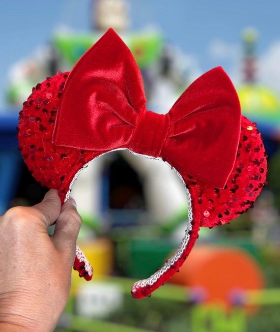 Red Velvet Sequin Minnie Ears, Disney Christmas Headband - Etsy display picture 3