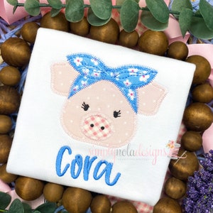 Girls Farm Pig with Bandana Applique Shirt | Farm Themed Applique Shirt | Custom Girl Pig Shirt | Trendy Pig Applique Shirt |