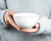 White bowl of ceramic with small dots//speckled cereal bowl//Handmade bowl m. white glaze & tiny dots