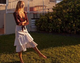 White Vintage Skirt - Shiny - Ruffled edges - REDUCED