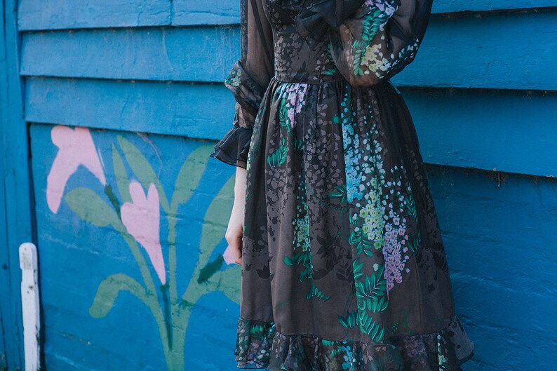 Floral Silk Dress ~ /'70s Vintage
