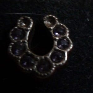 gold horse shoe tie tac with seven cut stones  free shipping