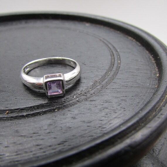 square cut amethyst ring in sterling silver - image 2