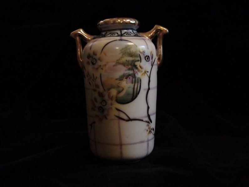 nippon vase with gilt handles and rim from Moriage