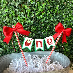 Strawberry cake bunting, strawberry cake topper, sweet one, first birthday, strawberry topper, berry sweet birthday