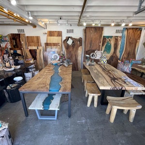 EXAMPLE Customizable Wood Resin Live Edge Tables