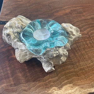 Blown glass tea light