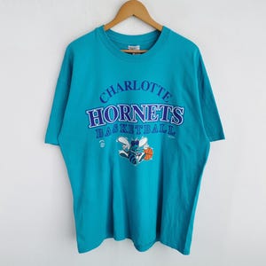 Charlotte Hornets Shirt Vintage 90's Charlotte Hornets NBA Tee T Shirt Made In USA Size L