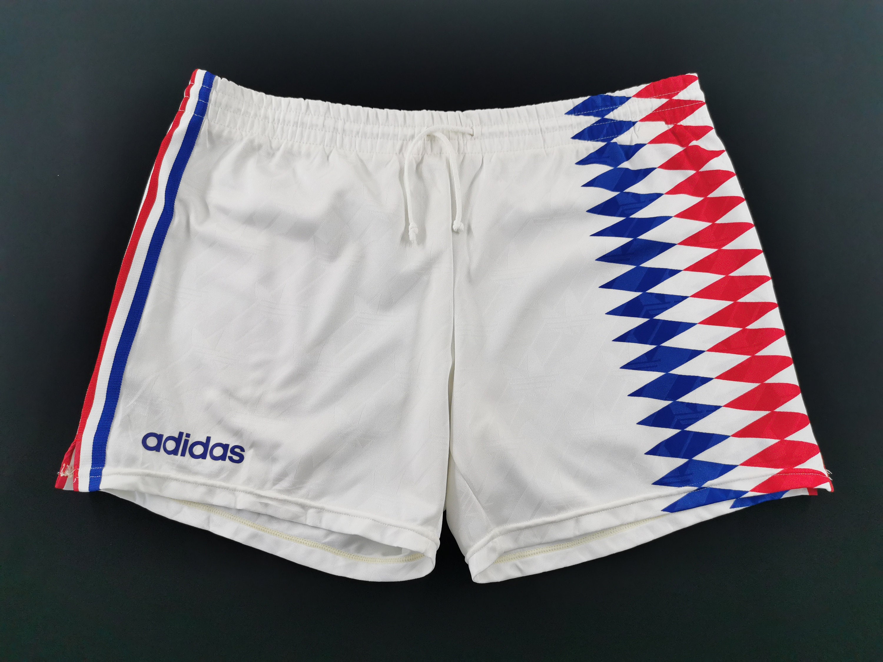 Adidas Originals HB9533 Men's App Sky Rush Blue Swimwear Trace Shorts  Medium