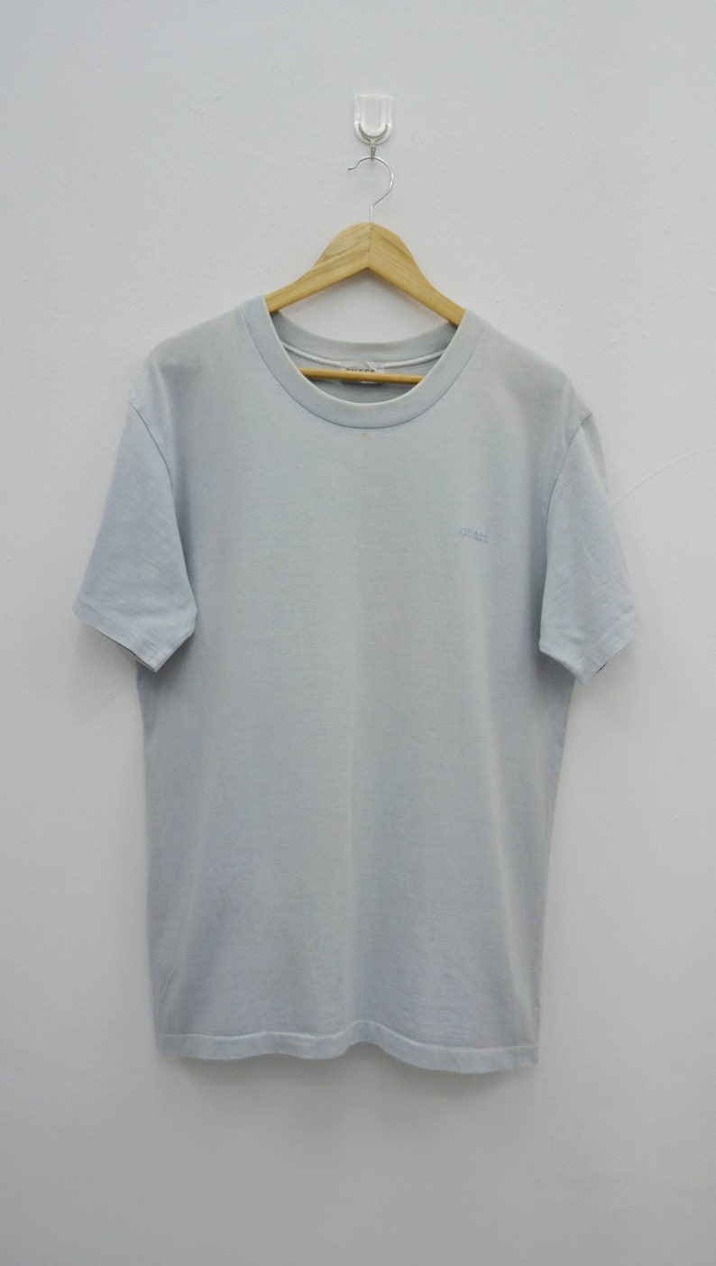 guess plain t shirt