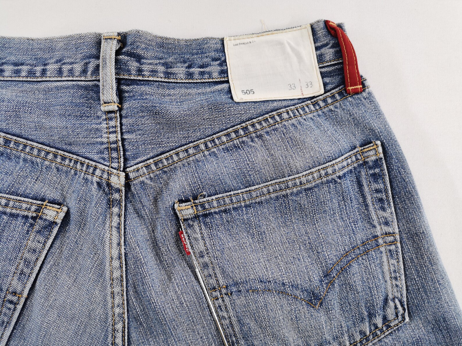 size 33 in levis