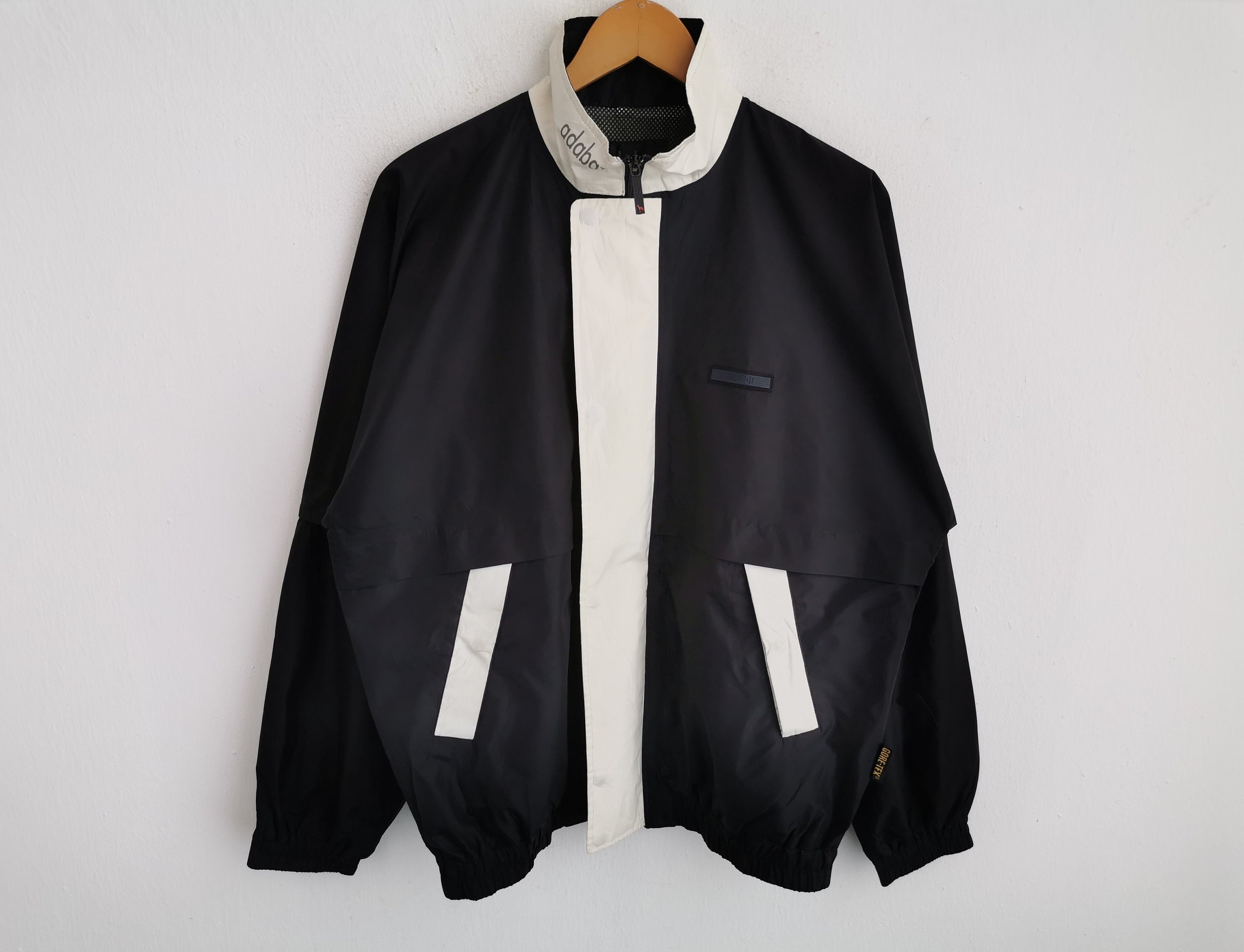 注文割引 Adabat Gore-tex Logo Big Adabat III Size Vintage Jacket レディースウェア