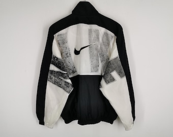Vintage NIKE Size M - L Lined Jacket Blouson Transitional