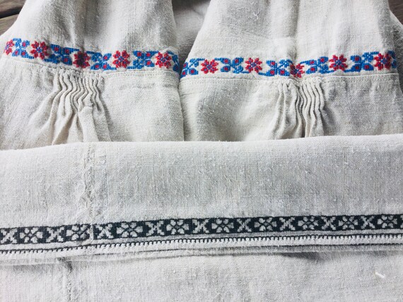 Antique 40s Embroidered Folk Dress Size M Ukrainia