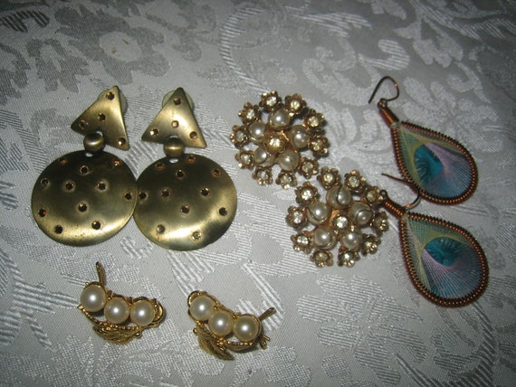 Vintahe Lot of 4 pair Earrings 3 pierced 1 clip o… - image 3