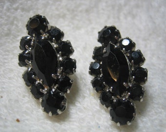Vintage Weiss Black Rhinestone Clip on Earrings