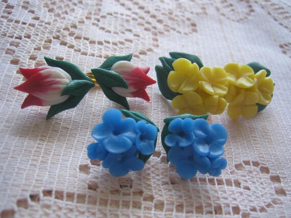 Lot of 3 Pair Earrings Floral 1950s clip on - image 4