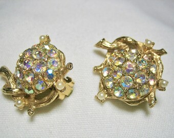 Vintage Golden Aurora Borealis Rhinestone Earrings Clip on