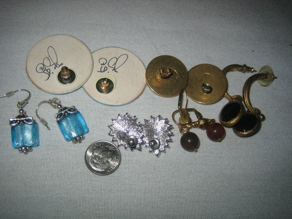 Vintage Lot of 6 Pair pierced Earrings Art Glass,… - image 5