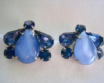 Vintage Shades of Blue Cabochon Rhinestone Earrings Clip on
