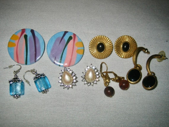 Vintage Lot of 6 Pair pierced Earrings Art Glass,… - image 1