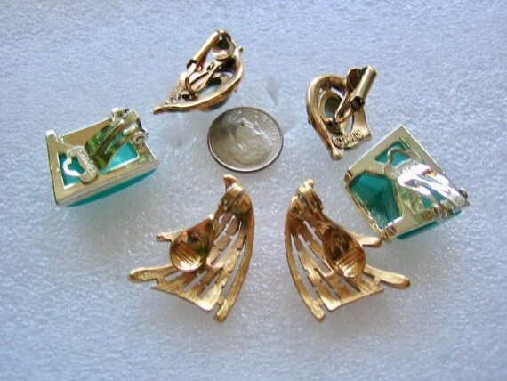 Vintage 60s Lot of 3 pair Clip on Earrings All De… - image 4