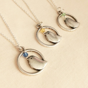 Collar de pájaro de plata antigua, dije de pájaro, piedra de cumpleaños, inicial personalizada, collar de cadena de plata para mejor amiga, regalo de mejor amiga, regalo para ella