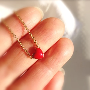 Colar de coração vermelho - Corrente dourada com pingente de coração de amor Inicial personalizada, eu te amo, Namorada, Esposa, Mãe, Filha, Irmã, presente para ela