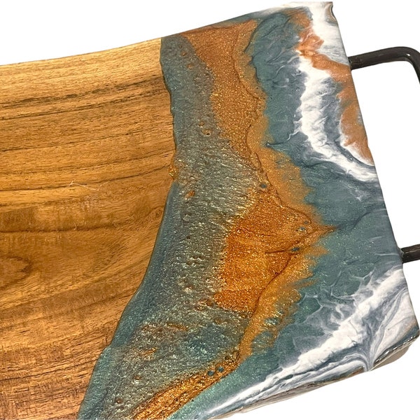 Resin Art Serving Cutting Board/Cheeseboard / Charcuterie