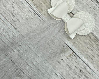 White Minnie Hair Bow, Minnie Mouse Bow, Minnie Bow, Bridal Veil Bow, Bridal Minnie Ears, Mouse Ear Bow, Bride, Bridal Shower, Bachelorette