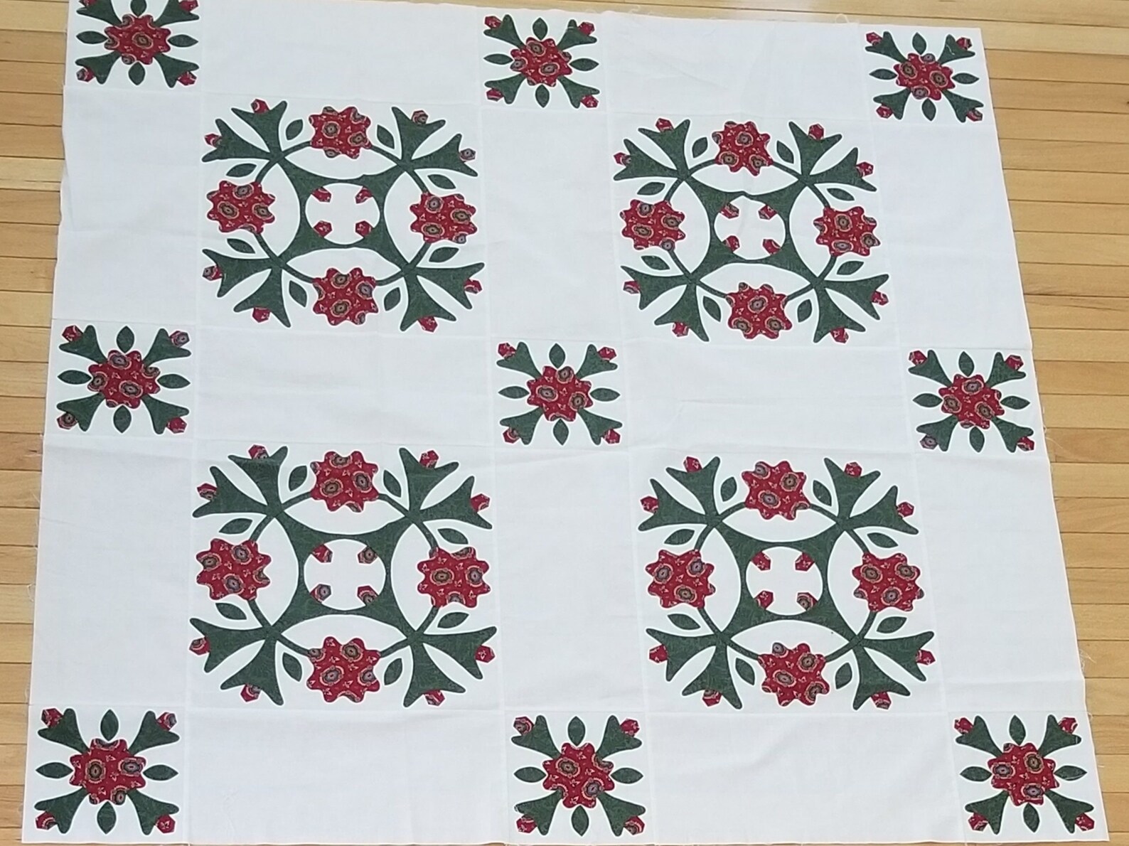 PATAPSCO ROSE WREATH Quilt Pattern With Complete Instructions and
