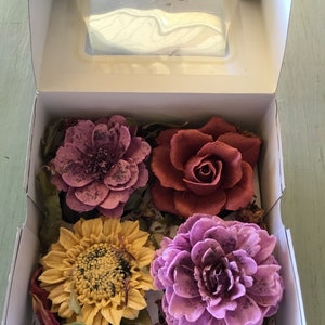 Box of 4 Soap Flowers