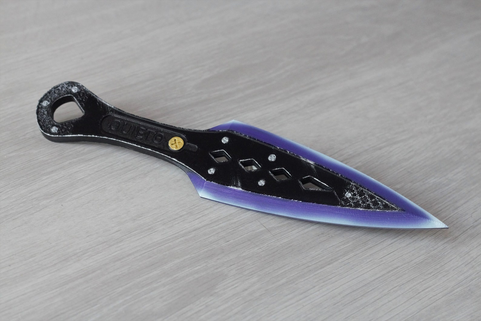 wraith kunai toy
