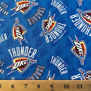 Nueva tela 100 % algodón con estampado integral de los Oklahoma City THUNDER n.º 1 de la NBA, talla a elegir, ideal para aficionados a los deportes, decorativa, regalo, cueva del hombre, tela oficial.